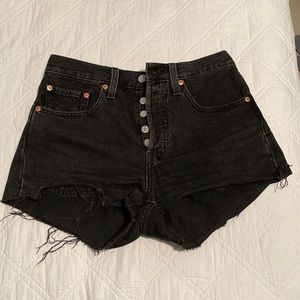 Levis Jean Shorts- Like New